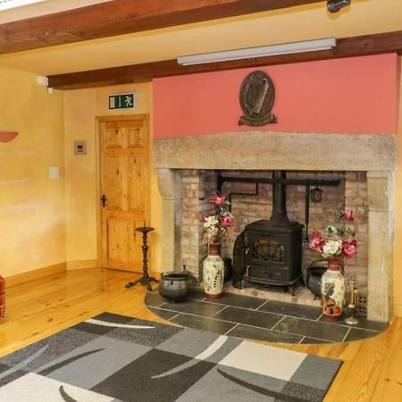An Maide Ban, Cootehill Villa Dış mekan fotoğraf