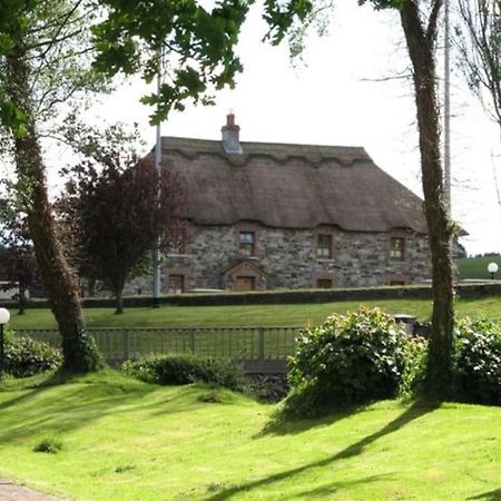 An Maide Ban, Cootehill Villa Dış mekan fotoğraf