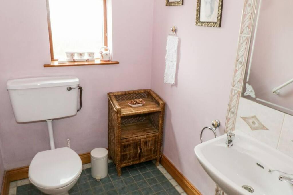 An Maide Ban, Cootehill Villa Dış mekan fotoğraf