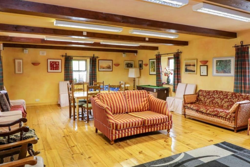 An Maide Ban, Cootehill Villa Dış mekan fotoğraf
